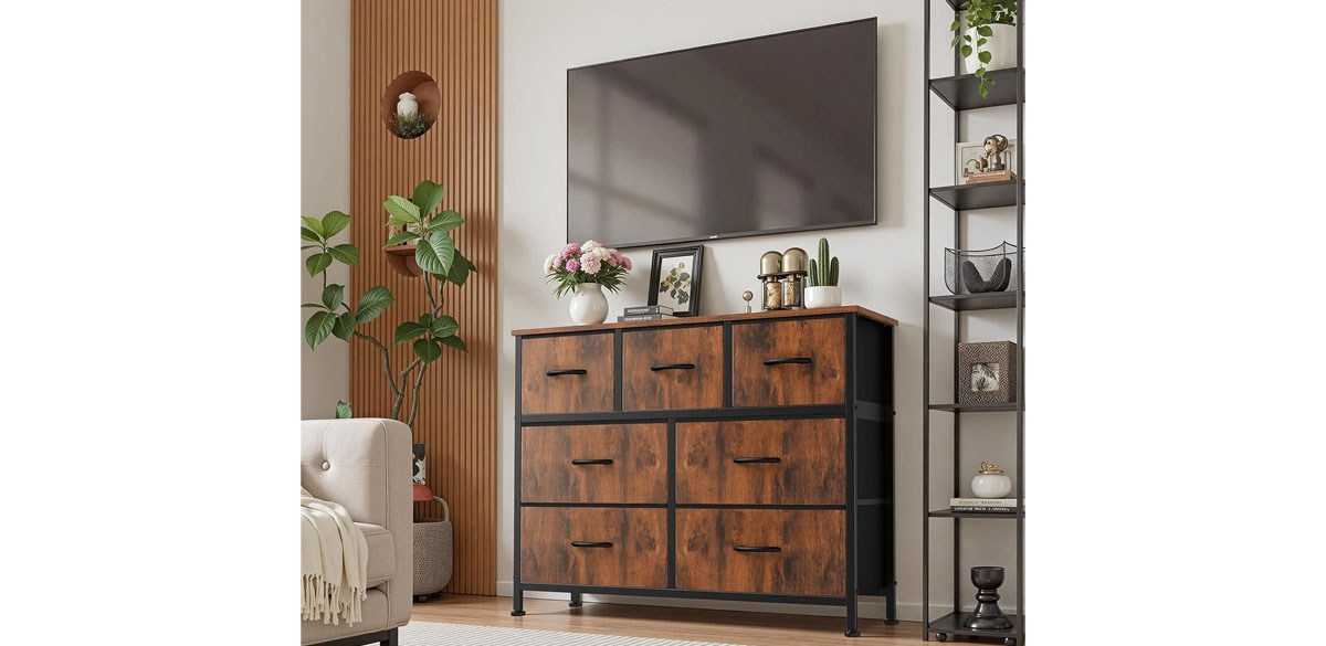 Sweetcrispy 7 Drawer Dresser with Fabric Bins